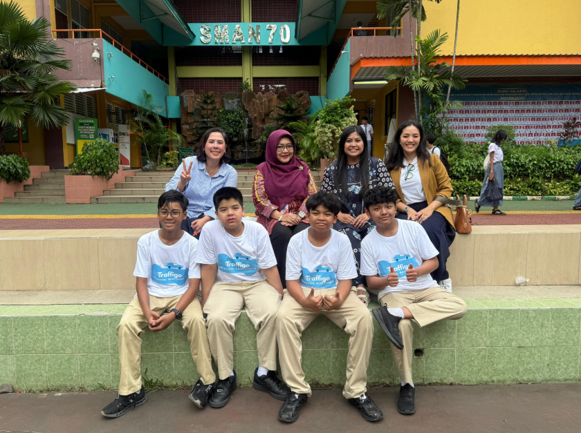 Traffigo pilot team at State Senior High School 70 of Jakarta